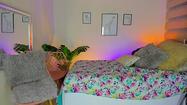 LusyKitty online show from 09.17.25