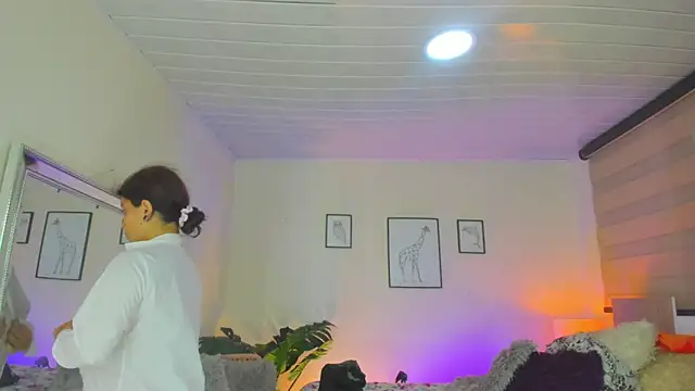 LusyKitty online show from 10.14.25