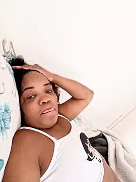 Snapshot of bruna6937 chatting on 03.02.26 bruna6937 online show from 03.02.26