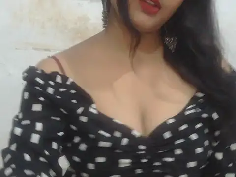 Snapshot of POOJA_199 chatting on 07.16.26 POOJA 199 online show from 07.16.26