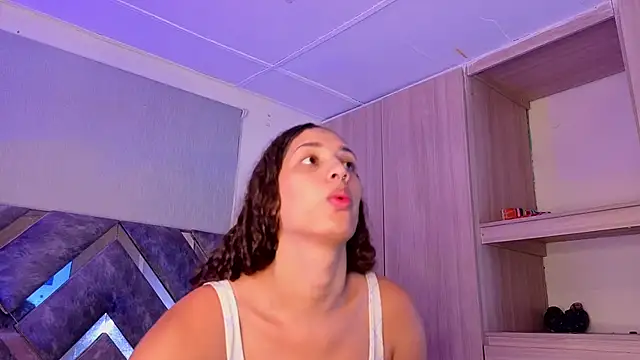 Snapshot of candice777 chatting on 11.25.25 candice777 online show from 11.25.25