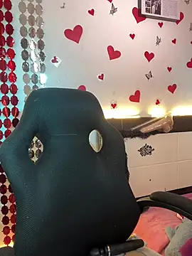 Nicol V online show from 03.17.26