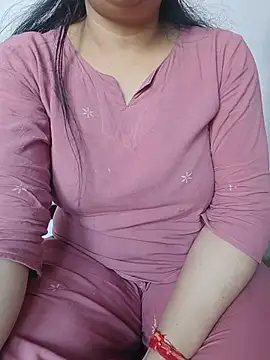 Snapshot of roshni_agrawal0 chatting on 05.27.26 roshni agrawal0 online show from 05.27.26