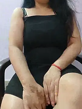 Snapshot of roshni_agrawal0 chatting on 06.22.26 roshni agrawal0 online show from 06.22.26