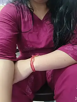 Snapshot of roshni_agrawal0 chatting on 07.20.26 roshni agrawal0 online show from 07.20.26