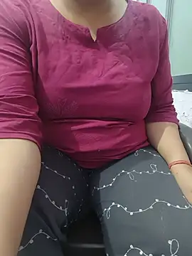 Snapshot of roshni_agrawal0 chatting on 08.03.26 roshni agrawal0 online show from 08.03.26