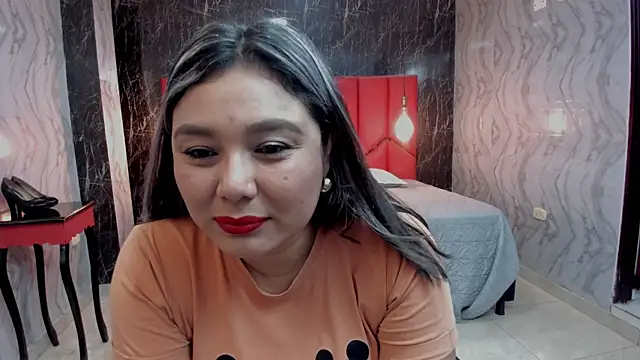 Snapshot of LatinaHoleQueen chatting on 08.01.26 LatinaHoleQueen online show from 08.01.26