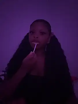 Snapshot of th33h0neyb33 chatting on 02.10.26 th33h0neyb33 online show from 02.10.26