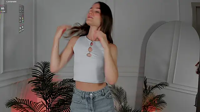 Snapshot of _Clare_Florence_ chatting on 09.18.25 Clare Florence online show from 09.18.25