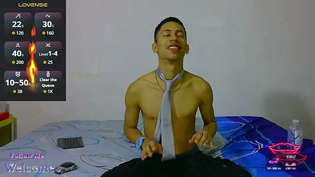 Snapshot of dylan_apol0 chatting on 04.21.26 dylan apol0 online show from 04.21.26