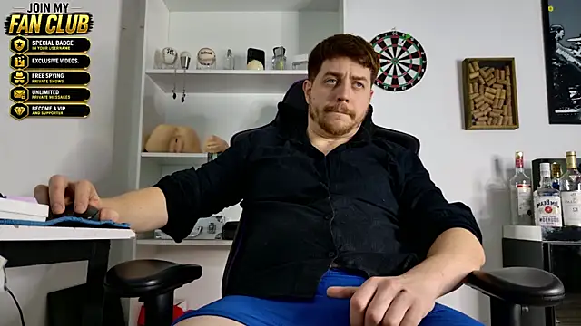 Snapshot of aaron_nvk chatting on 05.19.26 aaron nvk online show from 05.19.26