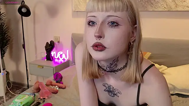 MilkMeSoftly online show from 06.21.26