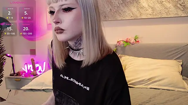 MilkMeSoftly online show from 08.06.26
