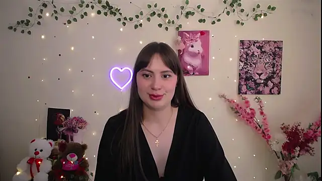 Snapshot of Amanda_Bright_ chatting on 06.12.26 Amanda Bright online show from 06.12.26