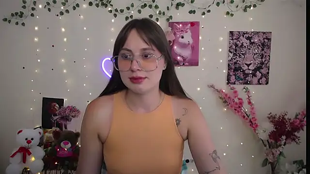Amanda Bright  online show from 07.06.26