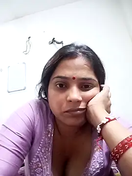 Snapshot of Trisha_71 chatting on 09.30.25 Trisha 71 online show from 09.30.25