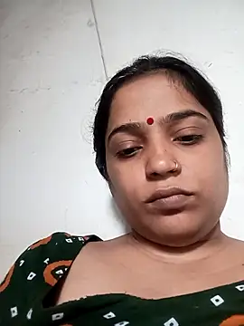 Snapshot of Trisha_71 chatting on 10.02.25 Trisha 71 online show from 10.02.25