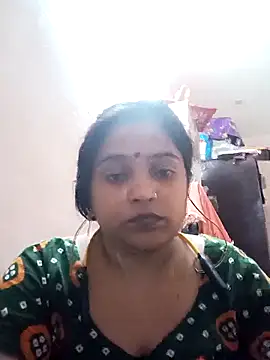 Snapshot of Trisha_71 chatting on 10.21.25 Trisha 71 online show from 10.21.25