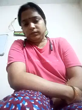 Snapshot of Trisha_71 chatting on 11.19.25 Trisha 71 online show from 11.19.25