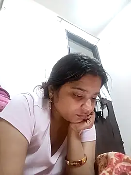 Snapshot of Trisha_71 chatting on 11.23.25 Trisha 71 online show from 11.23.25