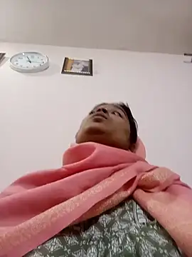 Snapshot of Trisha_71 chatting on 11.27.25 Trisha 71 online show from 11.27.25