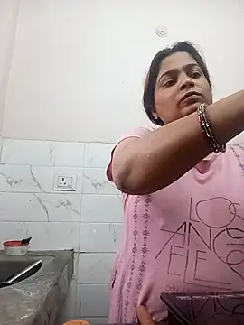 Snapshot of Trisha_71 chatting on 03.20.26 Trisha 71 online show from 03.20.26