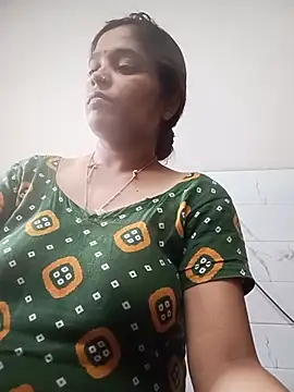 Snapshot of Trisha_71 chatting on 06.23.26 Trisha 71 online show from 06.23.26