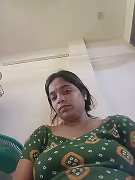 Snapshot of Trisha_71 chatting on 06.26.26 Trisha 71 online show from 06.26.26