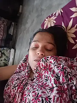 Snapshot of Trisha_71 chatting on 07.28.26 Trisha 71 online show from 07.28.26