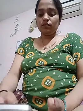 Snapshot of Trisha_71 chatting on 07.31.26 Trisha 71 online show from 07.31.26