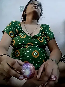 Snapshot of Trisha_71 chatting on 08.02.26 Trisha 71 online show from 08.02.26