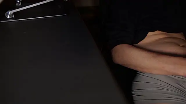 Snapshot of riku_velvet chatting on 02.26.26 riku velvet online show from 02.26.26