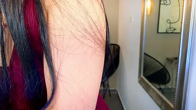 Lia Mar  online show from 11.26.25