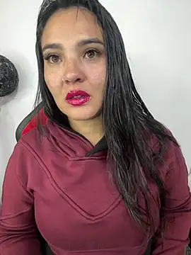 Snapshot of meli__brown chatting on 02.14.26 meli brown online show from 02.14.26