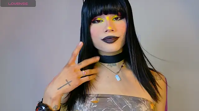 Snapshot of NATASHAA_WINZ chatting on 10.02.25 NATASHAA WINZ online show from 10.02.25