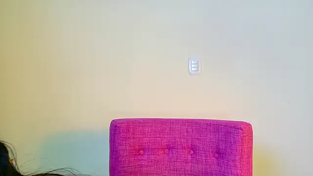 Snapshot of NATASHAA_WINZ chatting on 10.25.25 NATASHAA WINZ online show from 10.25.25