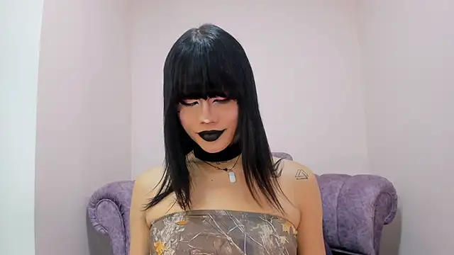 Snapshot of NATASHAA_WINZ chatting on 11.21.25 NATASHAA WINZ online show from 11.21.25