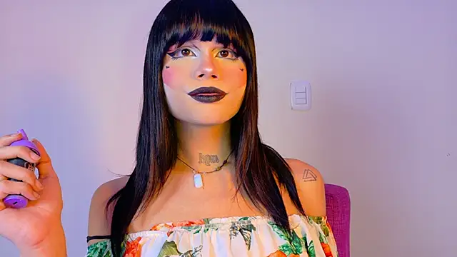 Snapshot of NATASHAA_WINZ chatting on 11.26.25 NATASHAA WINZ online show from 11.26.25