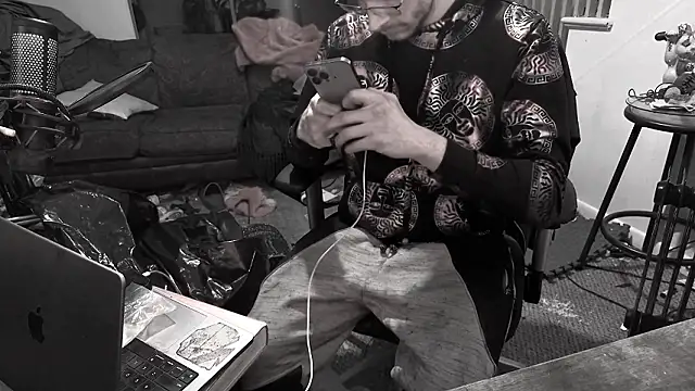 MasterDaddyCool online show from 02.02.26