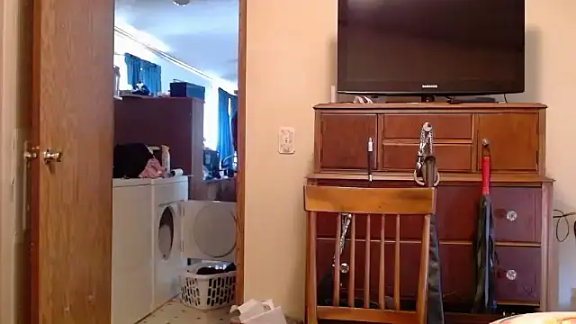 spicyphoenix online show from 09.18.25