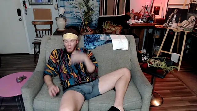 Snapshot of jinjasnack chatting on 11.17.25 jinjasnack online show from 11.17.25