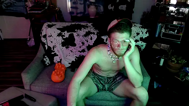 Snapshot of jinjasnack chatting on 11.23.25 jinjasnack online show from 11.23.25