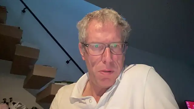 Snapshot of choupipat1 chatting on 09.13.25 choupipat1 online show from 09.13.25