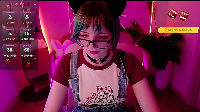 Snapshot of CoralineYoung chatting on 02.01.26 CoralineYoung online show from 02.01.26