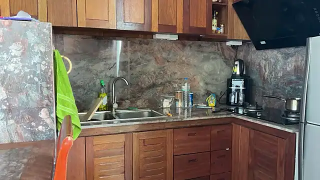 Stellamarbella online show from 10.27.25