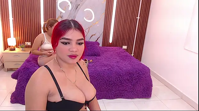 Snapshot of aixa_show chatting on 09.11.25 aixa show online show from 09.11.25