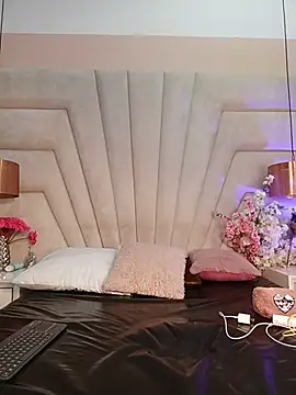KITY HILL online show from 06.30.26