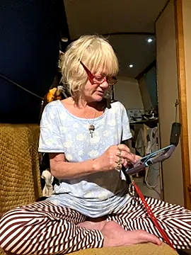 ladyboatlady online show from 10.29.25