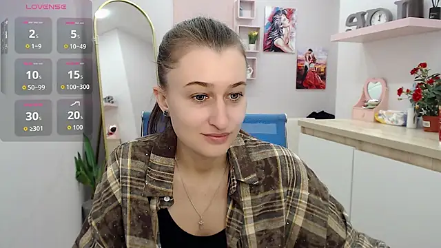 Snapshot of muriel_elvin chatting on 10.27.25 muriel elvin online show from 10.27.25