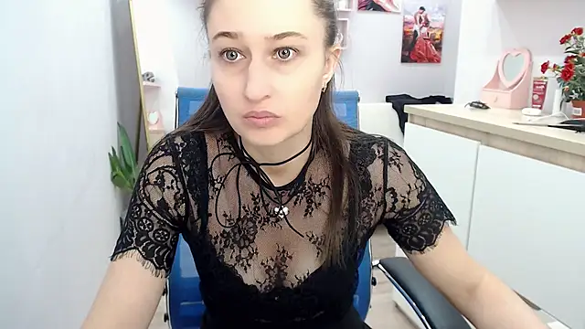 Snapshot of muriel_elvin chatting on 11.26.25 muriel elvin online show from 11.26.25